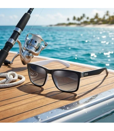 Gafas Polarizadas Qool Venture Black Grey | Náutica y Aventura