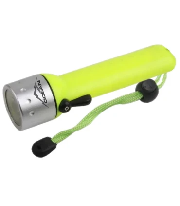 Linterna Sumergible 50m IP68 150LM | Seguridad Camper y 4x4